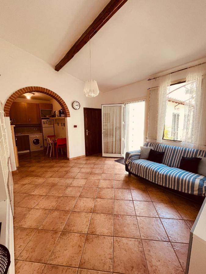 Eremomarino Apartment Ливорно Экстерьер фото
